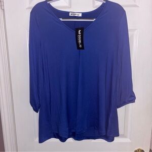DOUBLJU women’s size L blue slit sleeve blouse